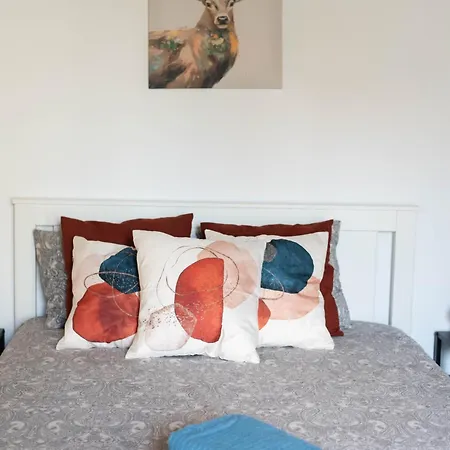 Crisqueen Flat Hostel *
