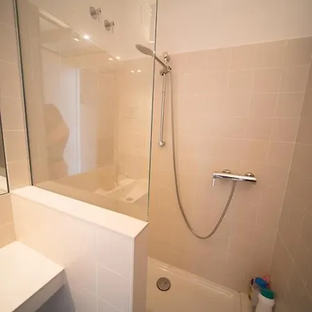 Crisqueen Flat Hostel Βαρκελώνη
