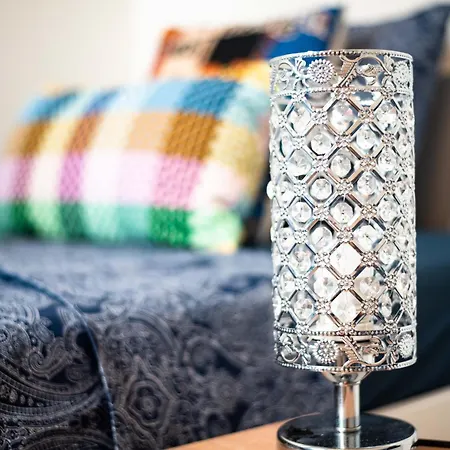 Crisqueen Flat * برشلونة